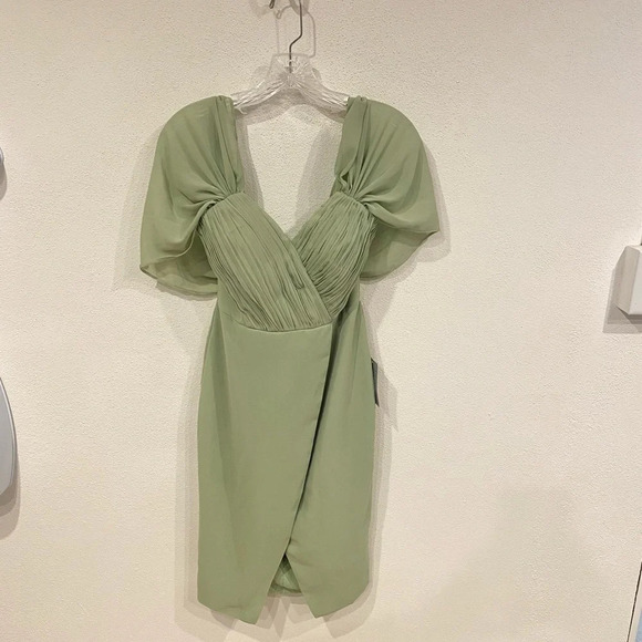 NWT Lavish Alice Eloise Pleated Bardot Midi Dress in Sage Green Size 6 - Picture 2 of 4